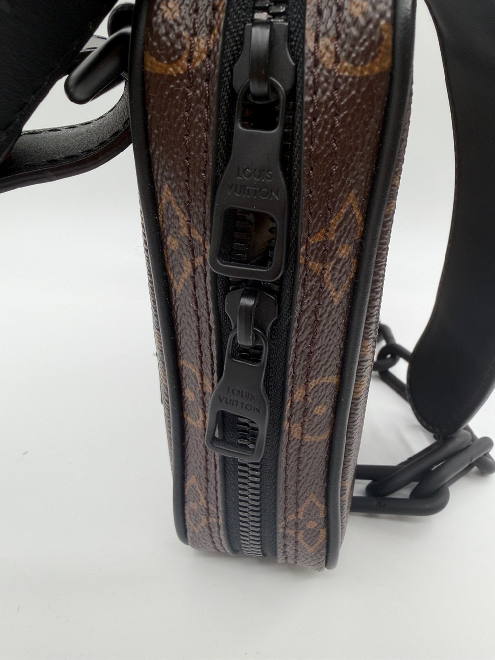 Louis Vuitton Brown Monogram Solar Ray Utility Front Bag x Virgil Abloh 2019 - Picture 3 of 11